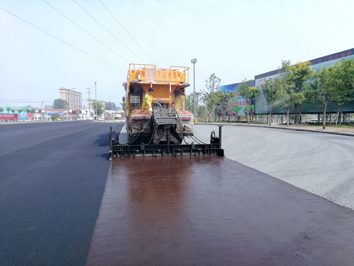 修改毛邊路面